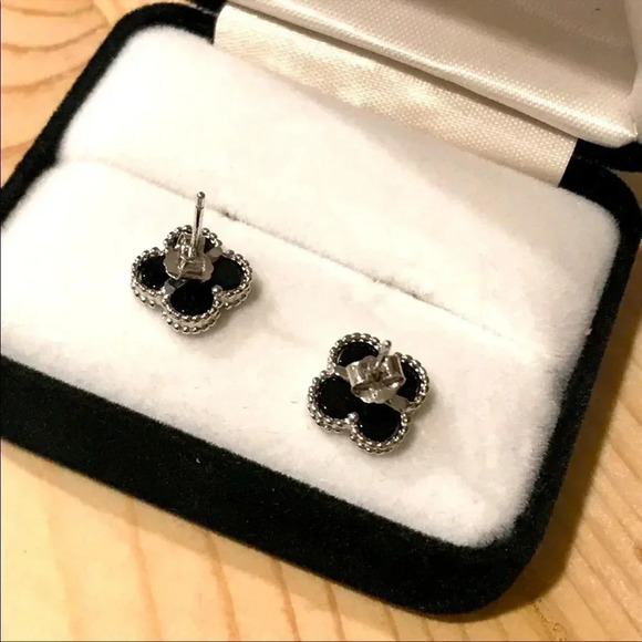 Four Leaf Clover Onyx Sterling Silver Earrings - Picture 4 of 4